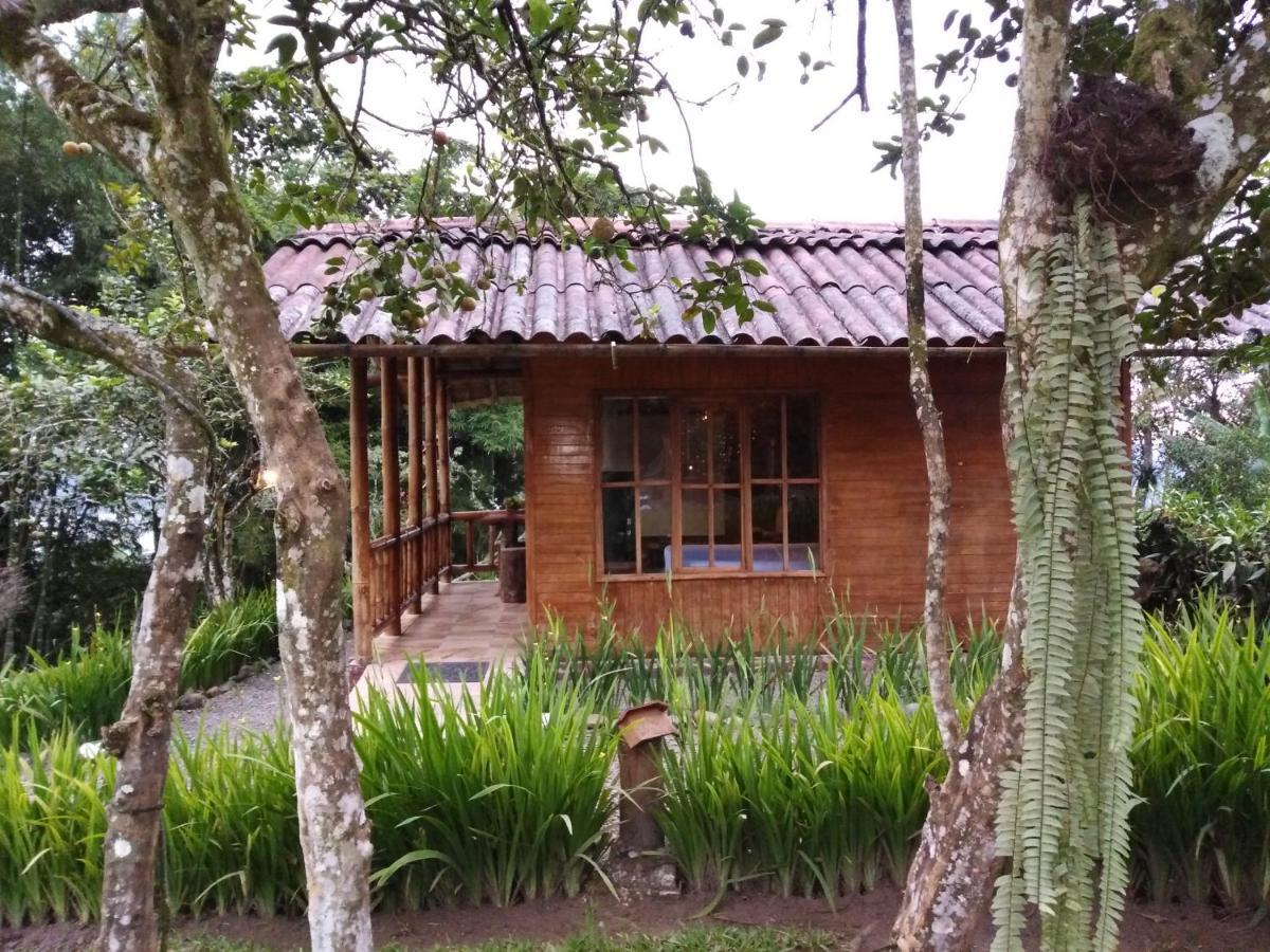 Estancia La Colina Santo Domingo de los Colorados Extérieur photo